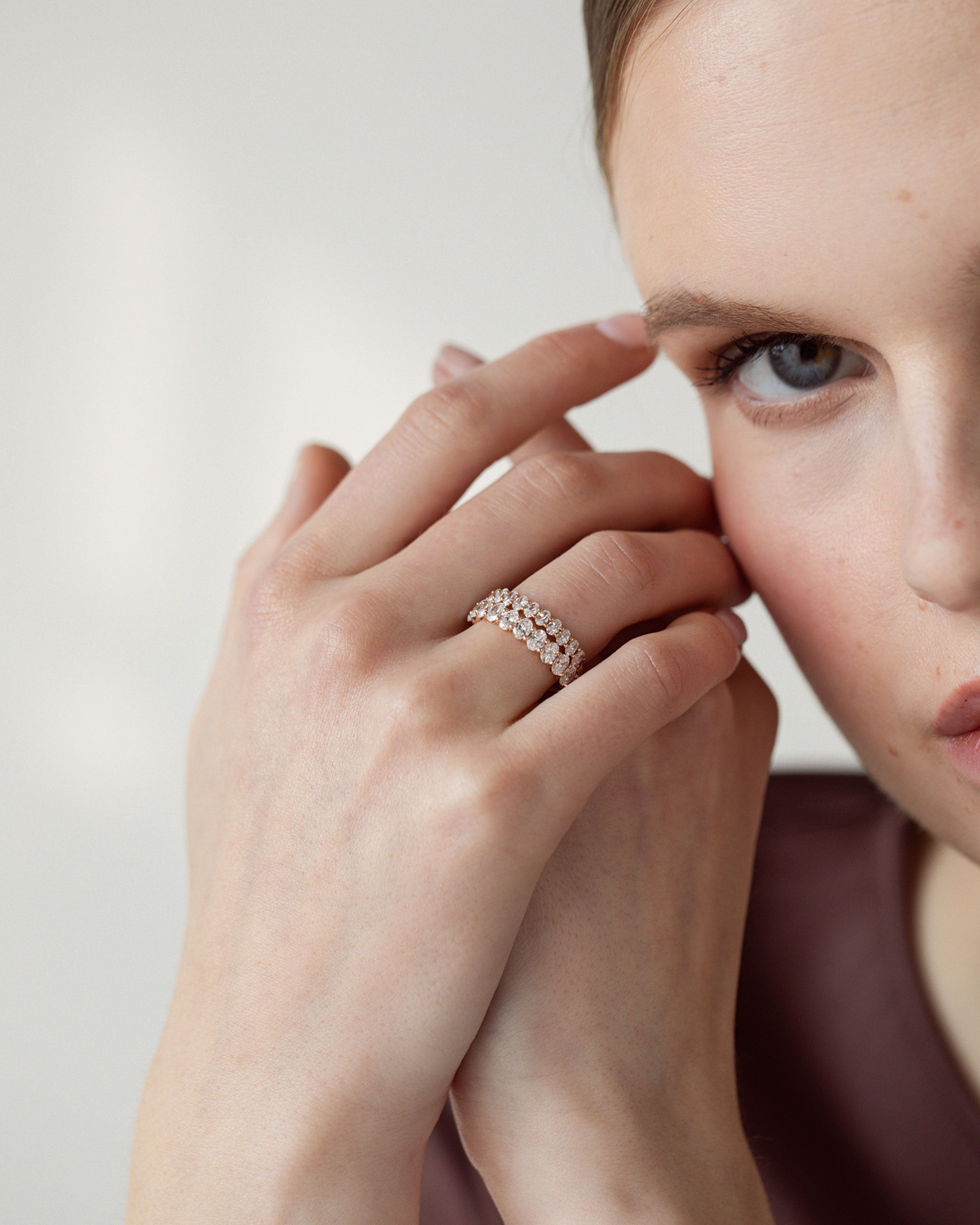 Sierra Oval Half Eternity Ring - Yellow Gold
