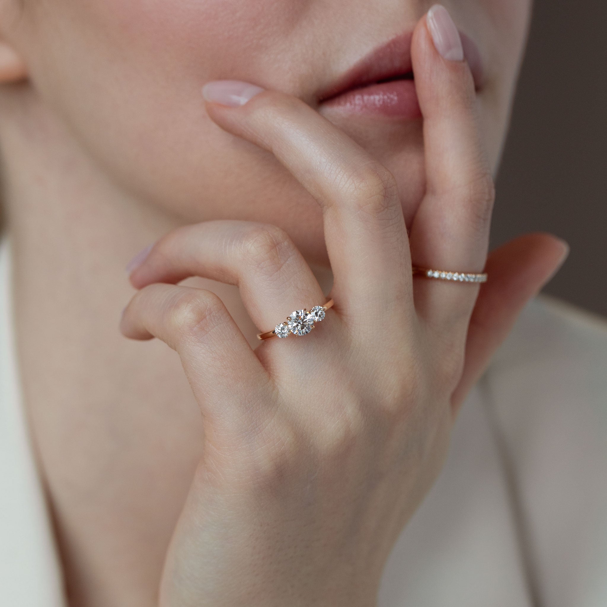 Siro Three Stone diamond ring - yellow gold