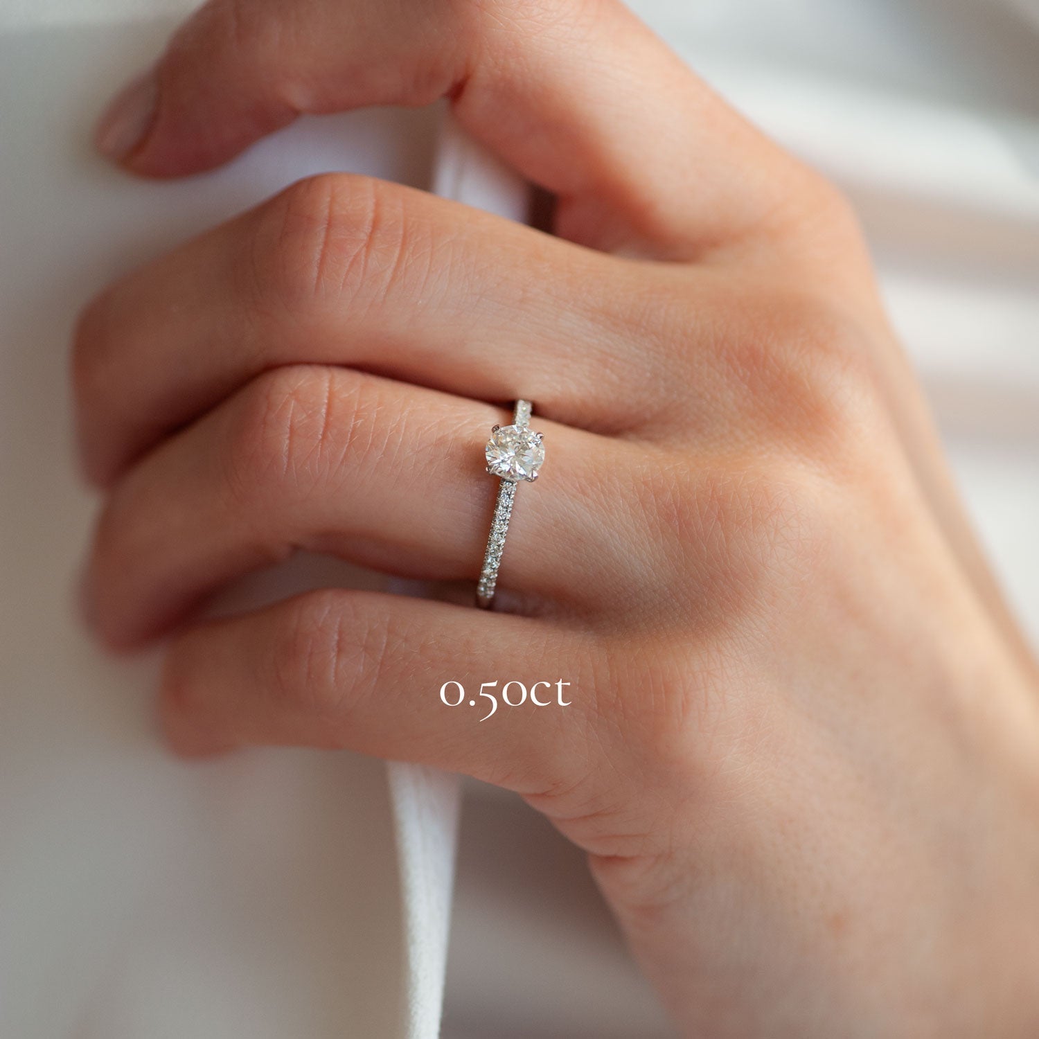 Siro Briljantti sivukivillä - valkokulta