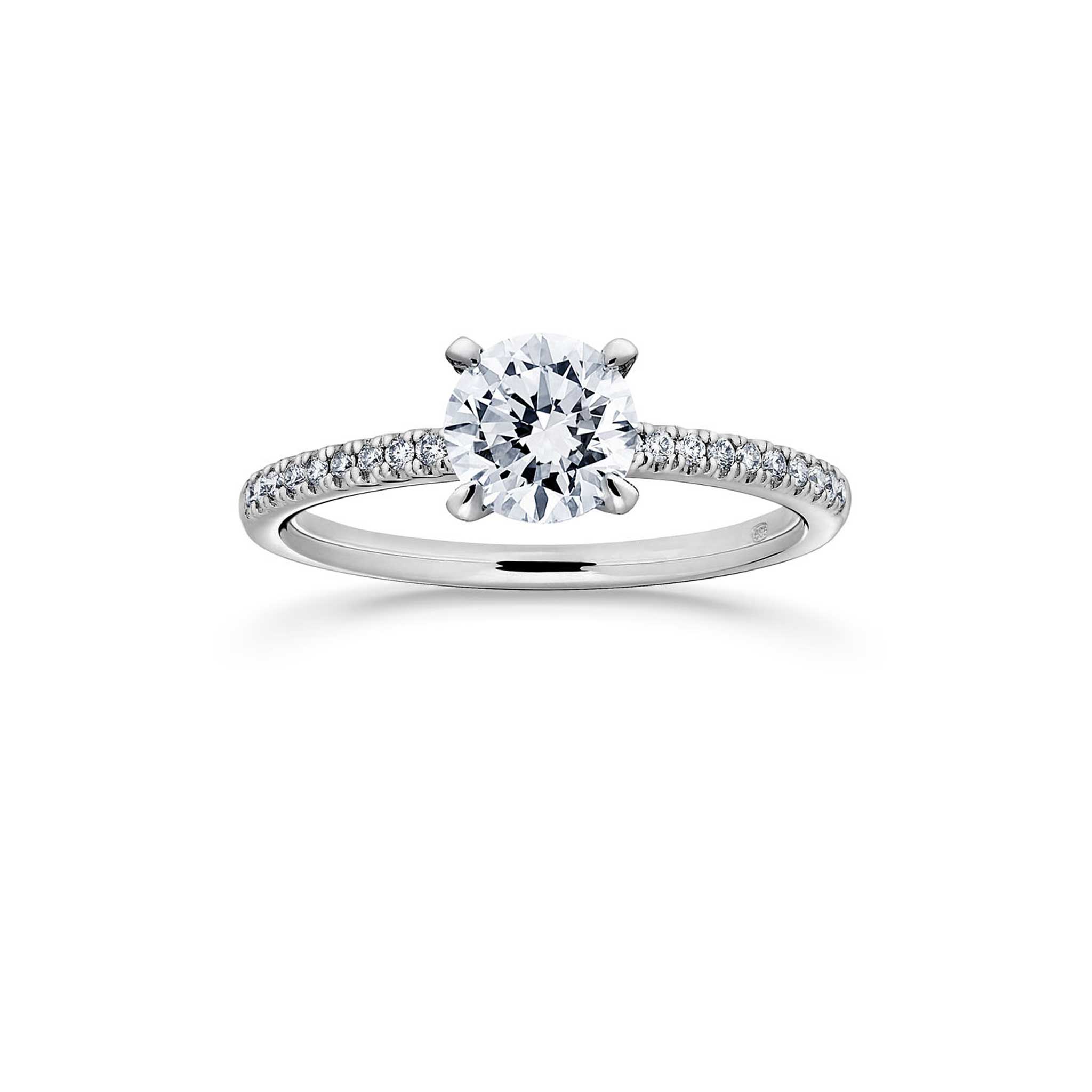 Siro Brilliant diamond with side stones - platinum
