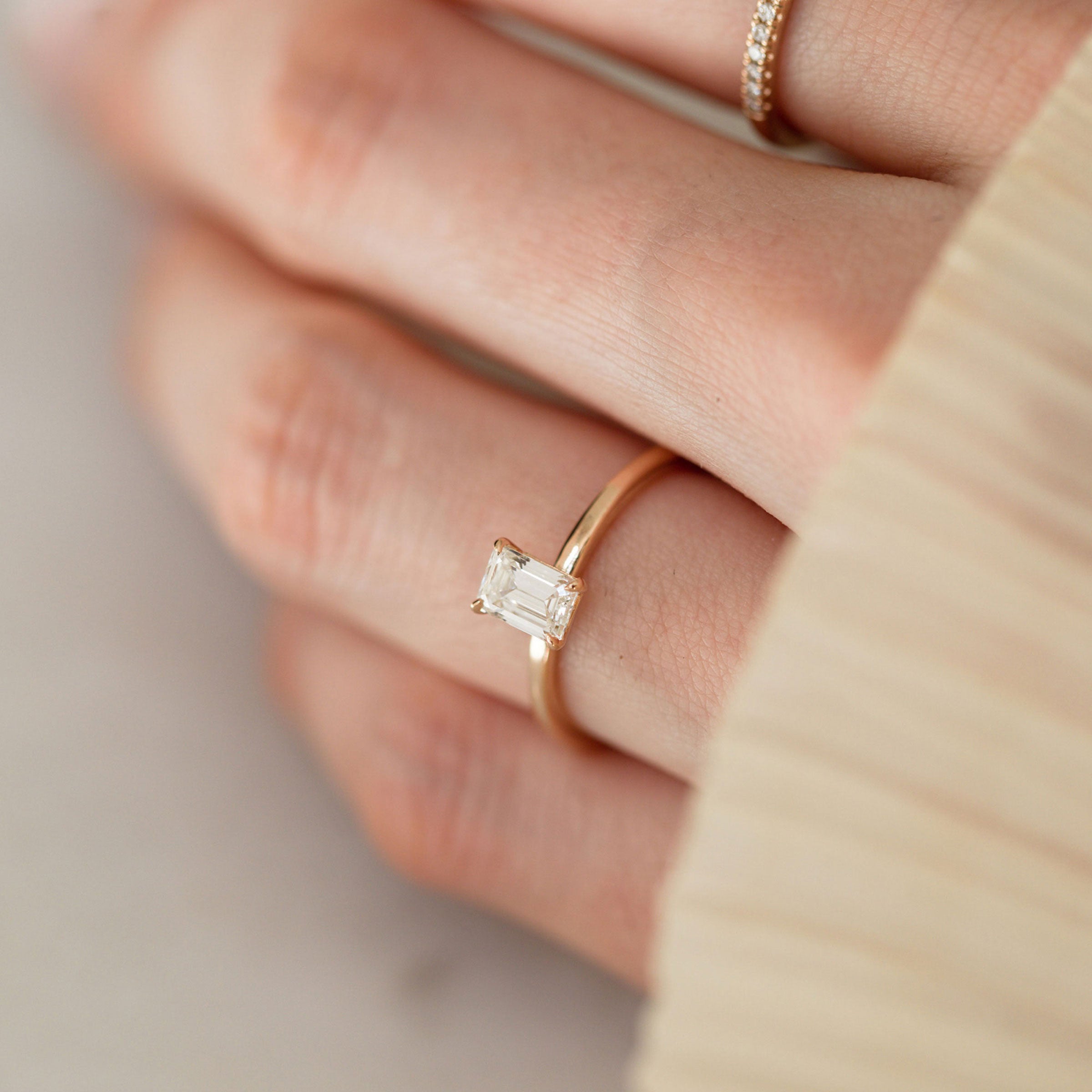 Siro Emerald timanttisormus - keltakulta