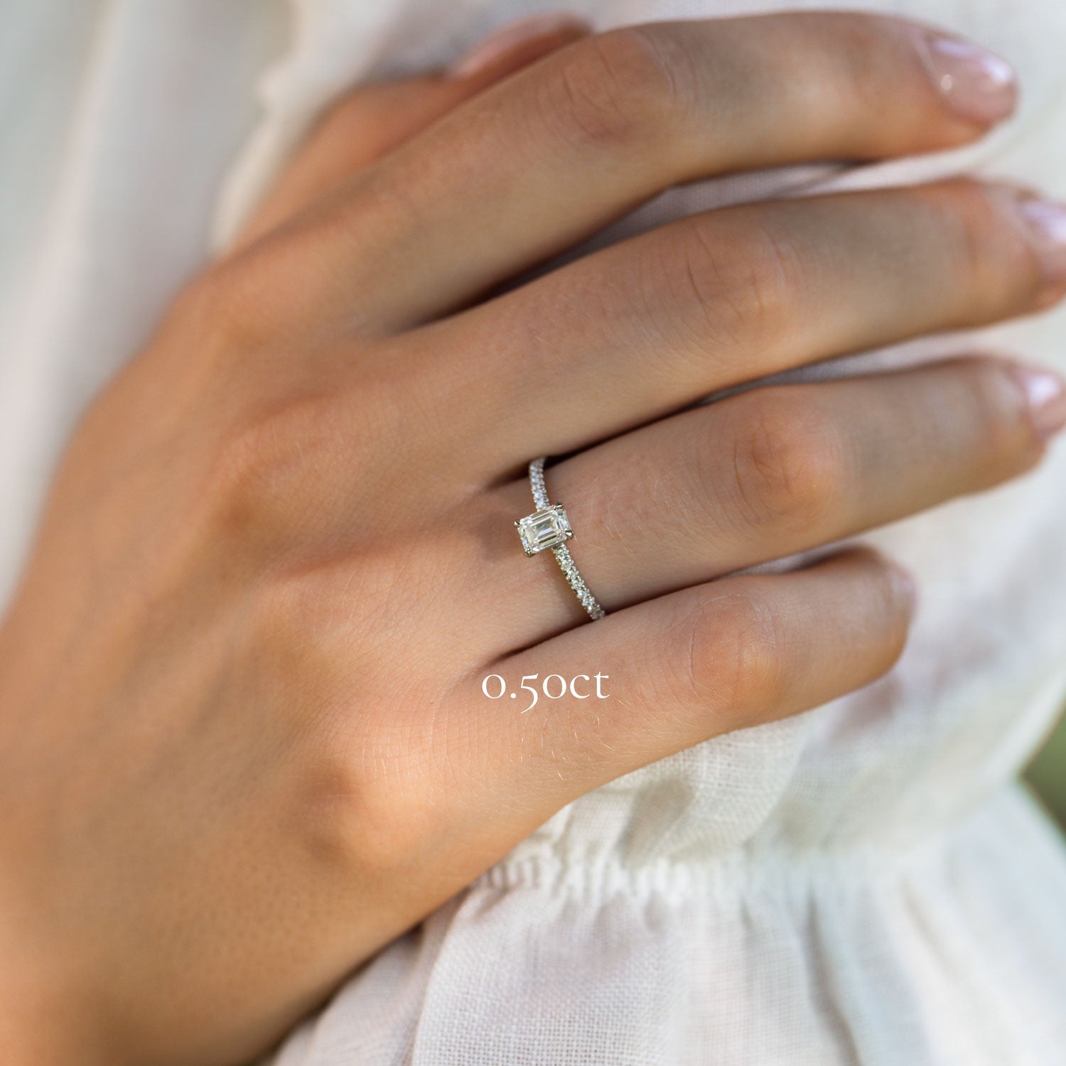 Siro Emerald sivukivillä - valkokulta