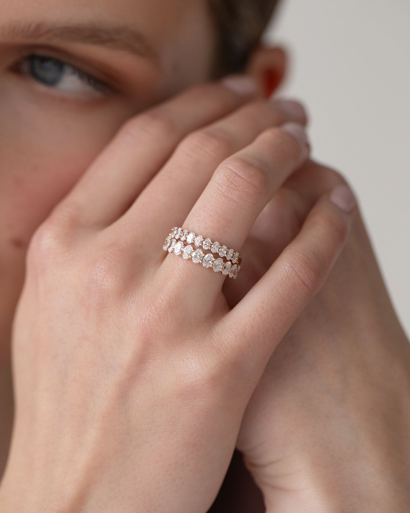 Sierra Oval Half Eternity Ring Small - Yellow Gold
