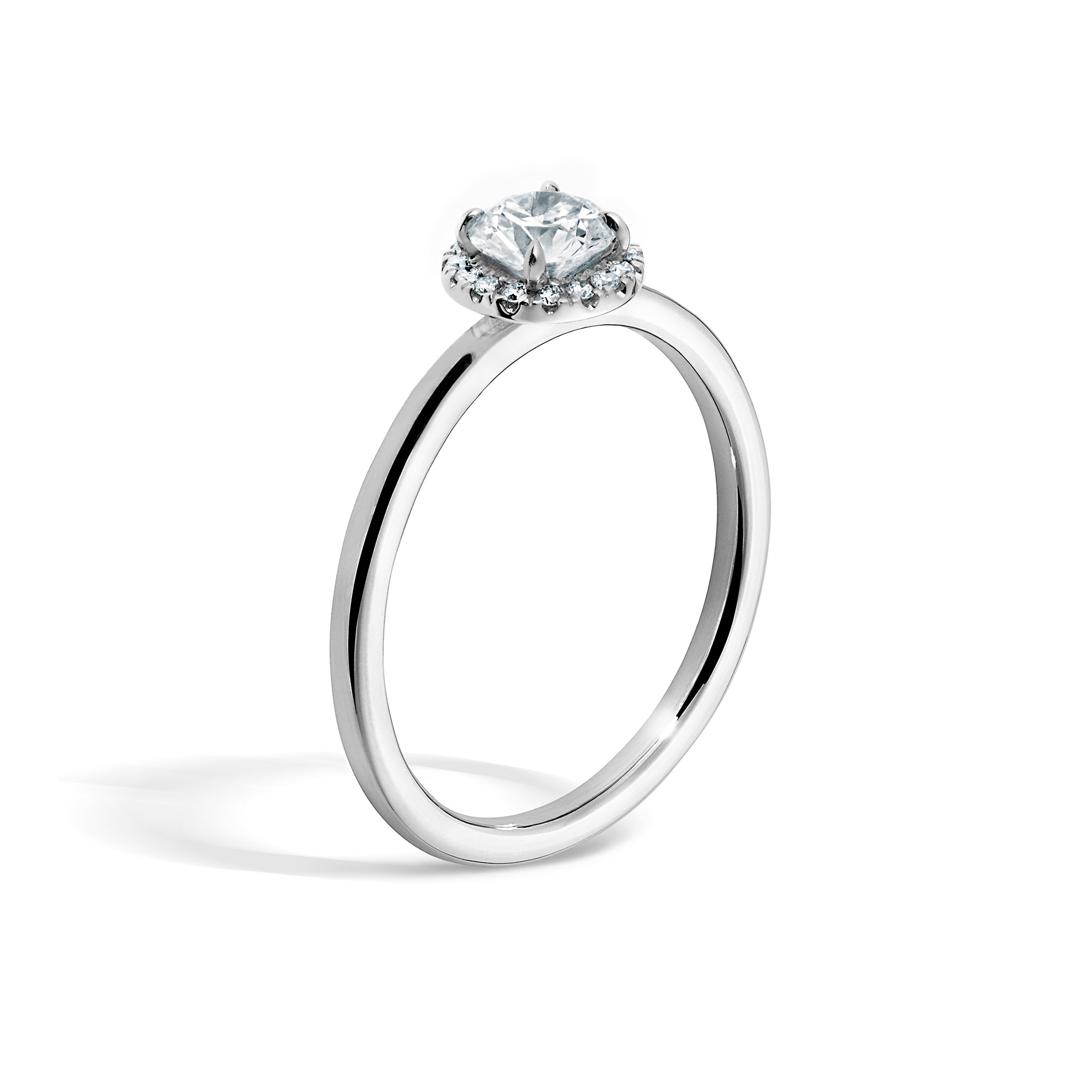 Siro Halo Brilliant diamond ring platinum