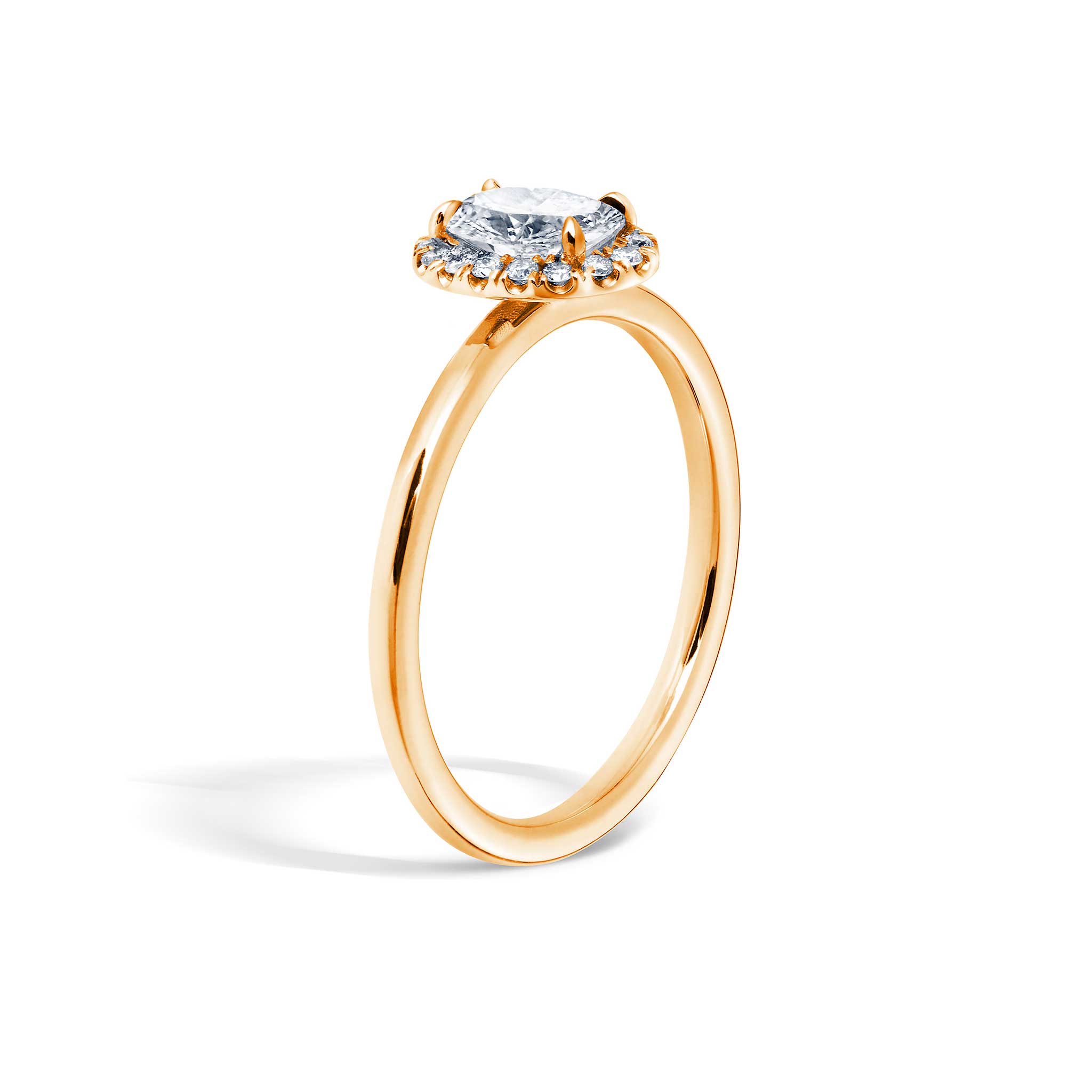 Siro Halo Oval diamond ring - yellow gold